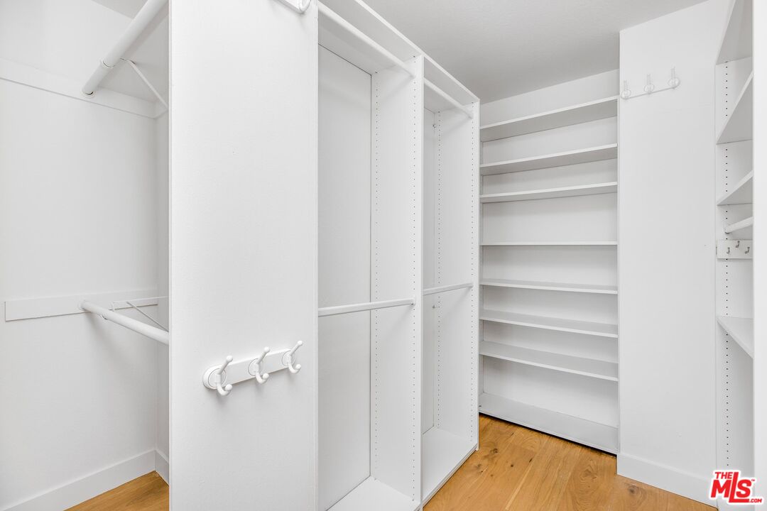 14234 Dickens St Unit: 2