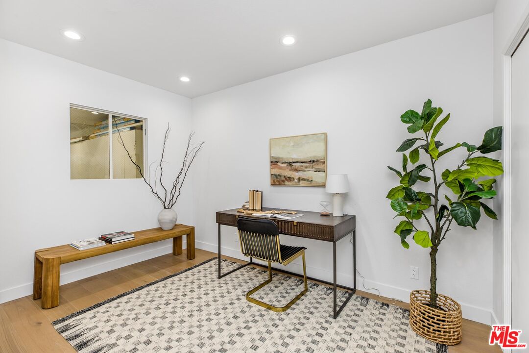 14234 Dickens St Unit: 2