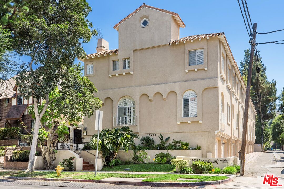 14234 Dickens St Unit: 2