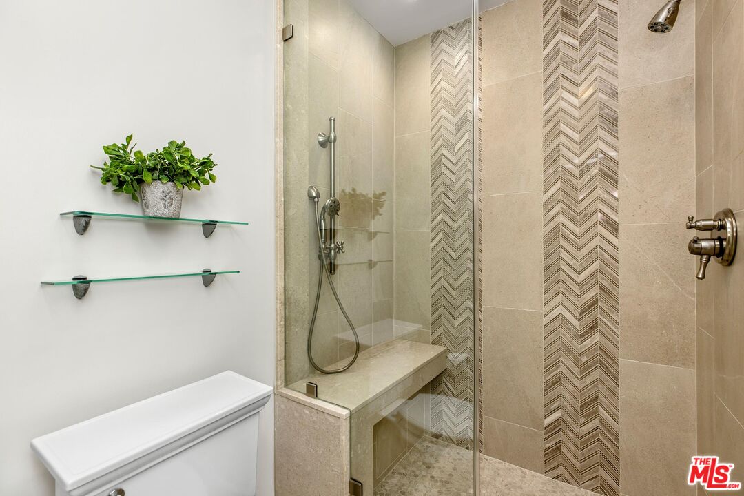 14521 Benefit St Unit: 106