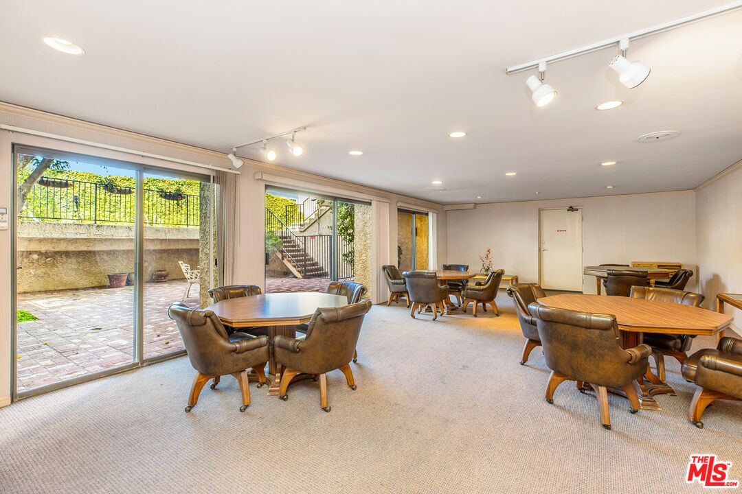 14521 Benefit St Unit: 106