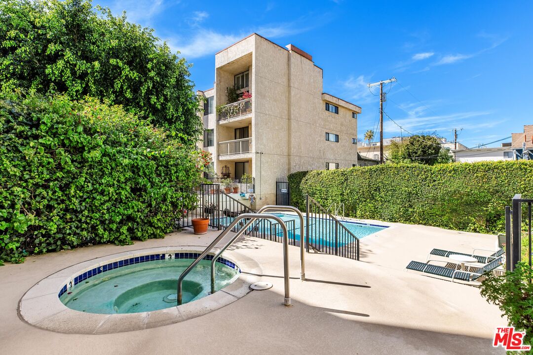 14521 Benefit St Unit: 106