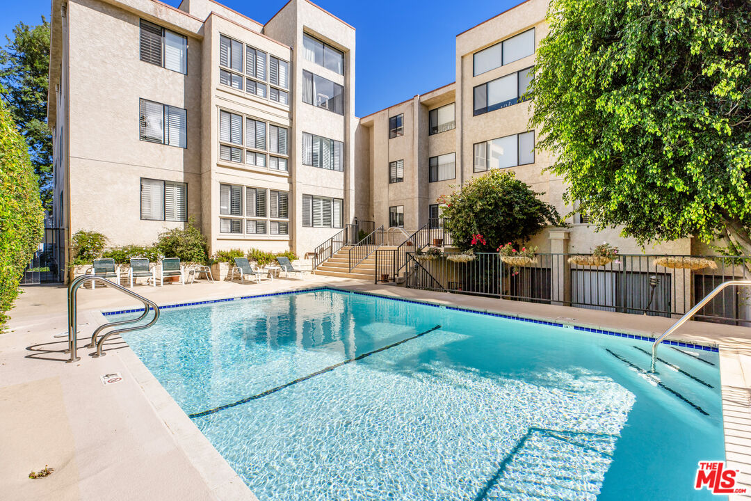 14521 Benefit St Unit: 106