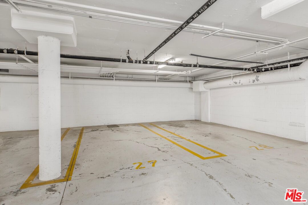 14521 Benefit St Unit: 106