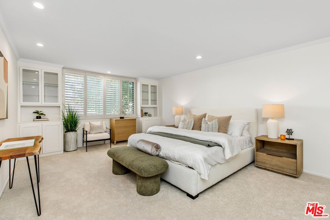 14521 Benefit St Unit: 106