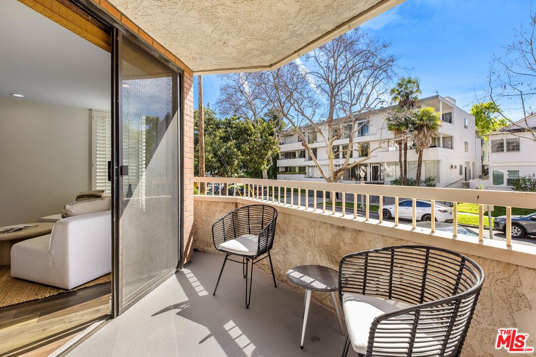 14521 Benefit St Unit: 106