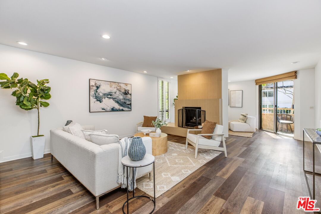 14521 Benefit St Unit: 106