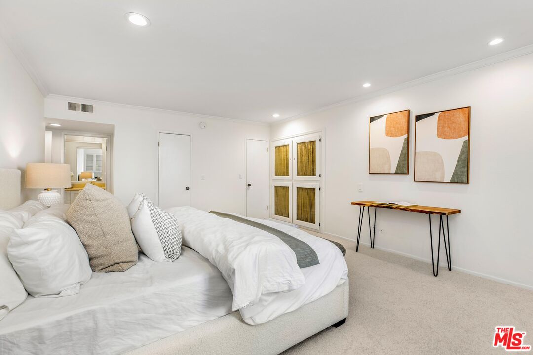 14521 Benefit St Unit: 106