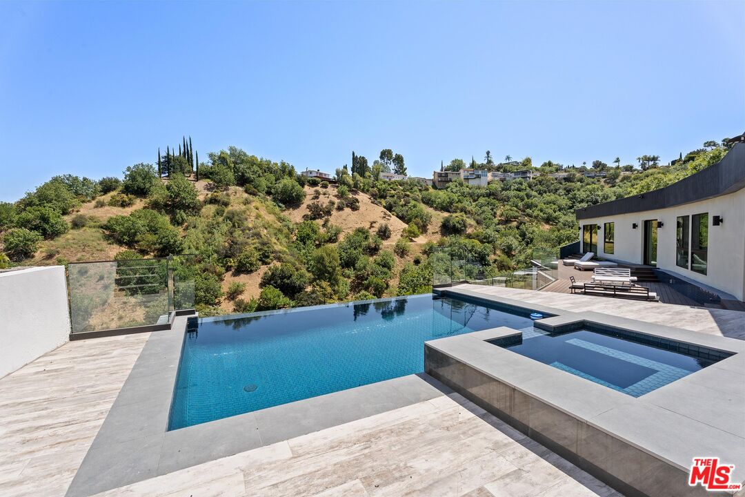 3935 Hopevale Drive