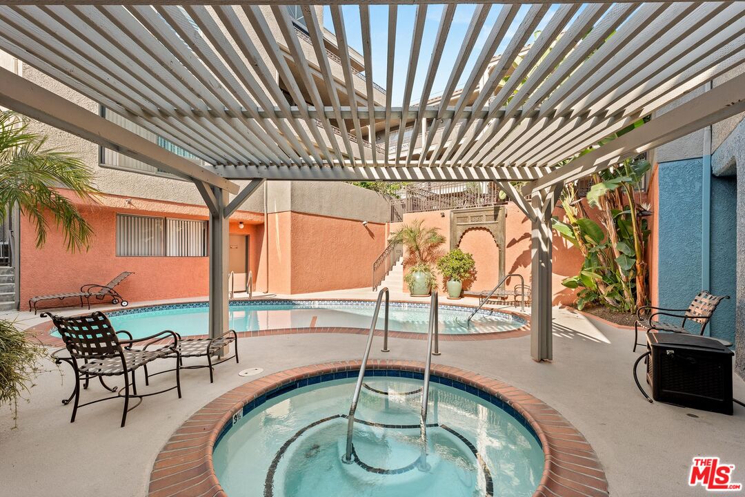 14844 Dickens St Unit: 108