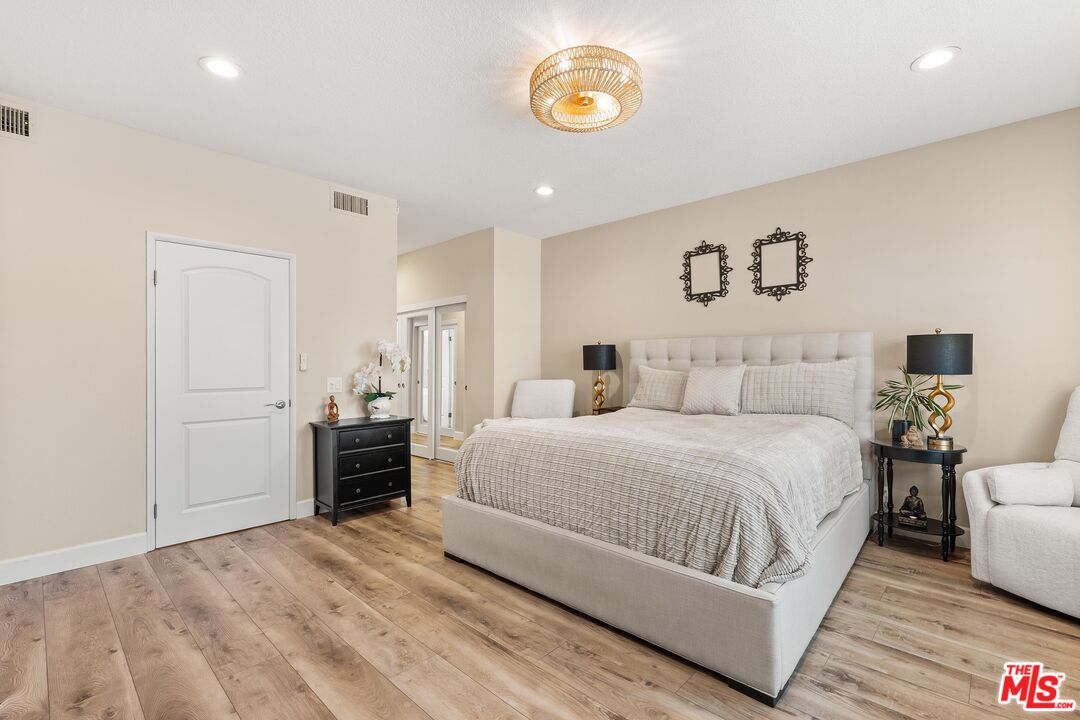 14844 Dickens St Unit: 108