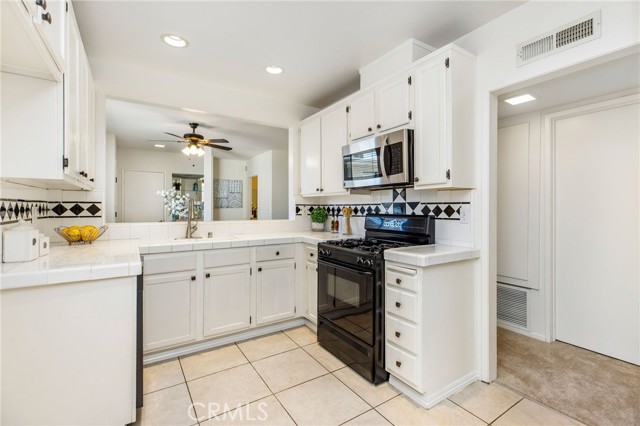 14315 Riverside DR Unit: 209