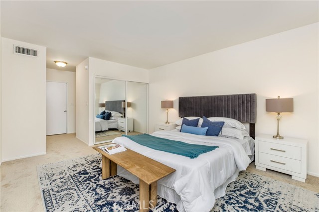 14315 Riverside DR Unit: 209