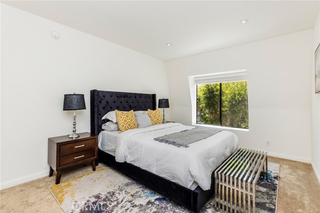 14315 Riverside DR Unit: 209
