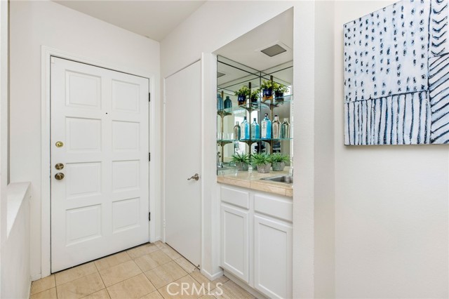 14315 Riverside DR Unit: 209