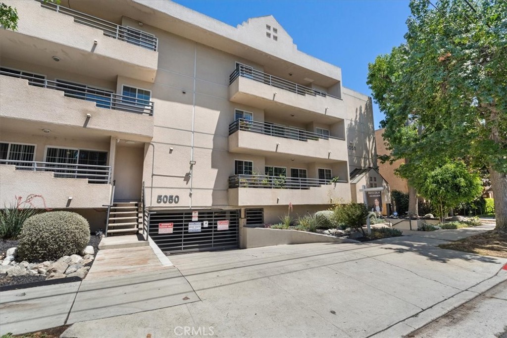 5050 Coldwater Canyon Ave 310