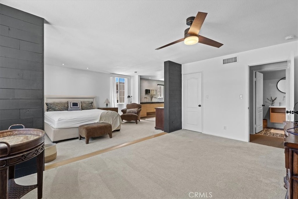 5050 Coldwater Canyon Ave 310