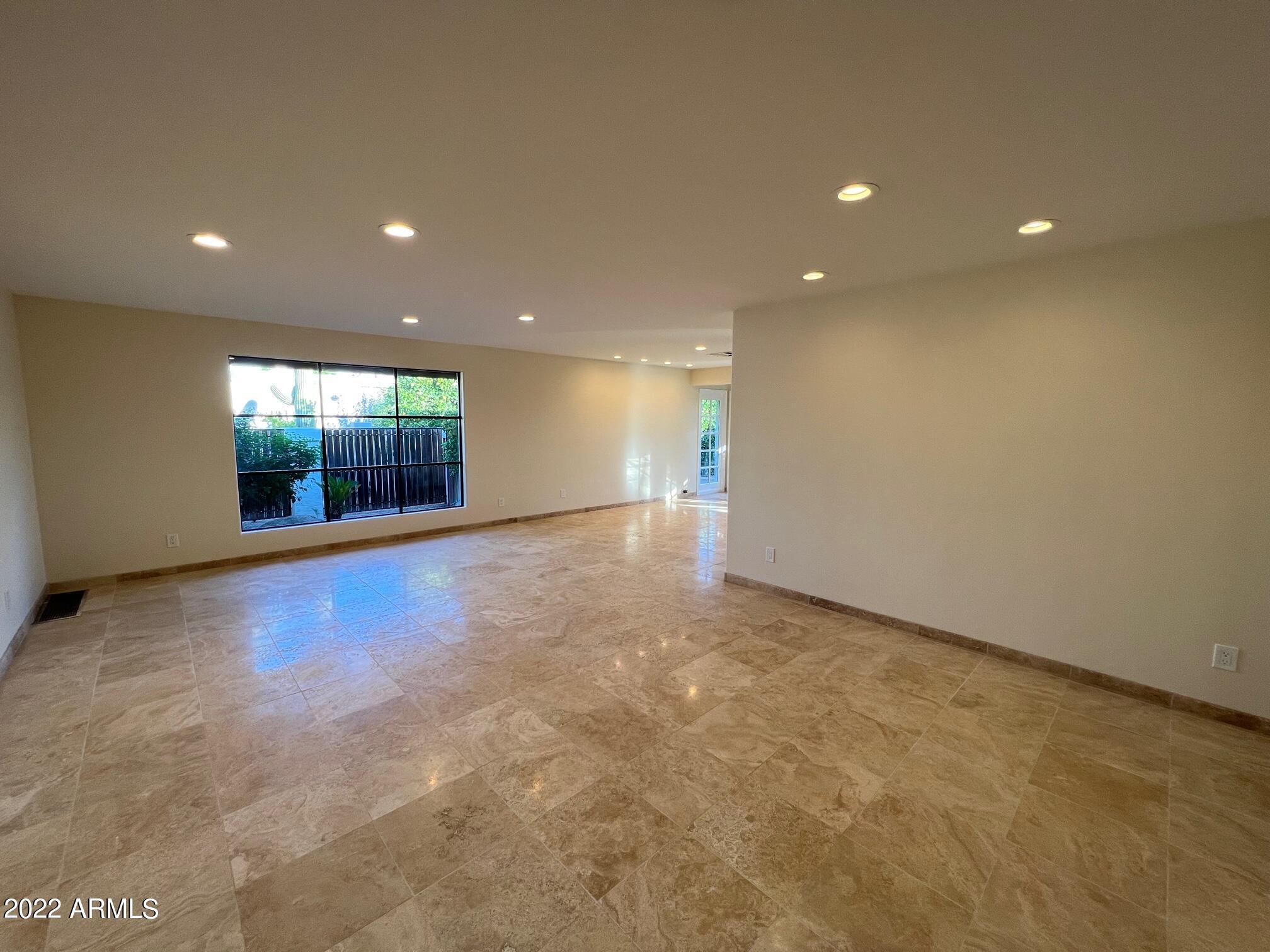 5435 E CAMELHILL Road