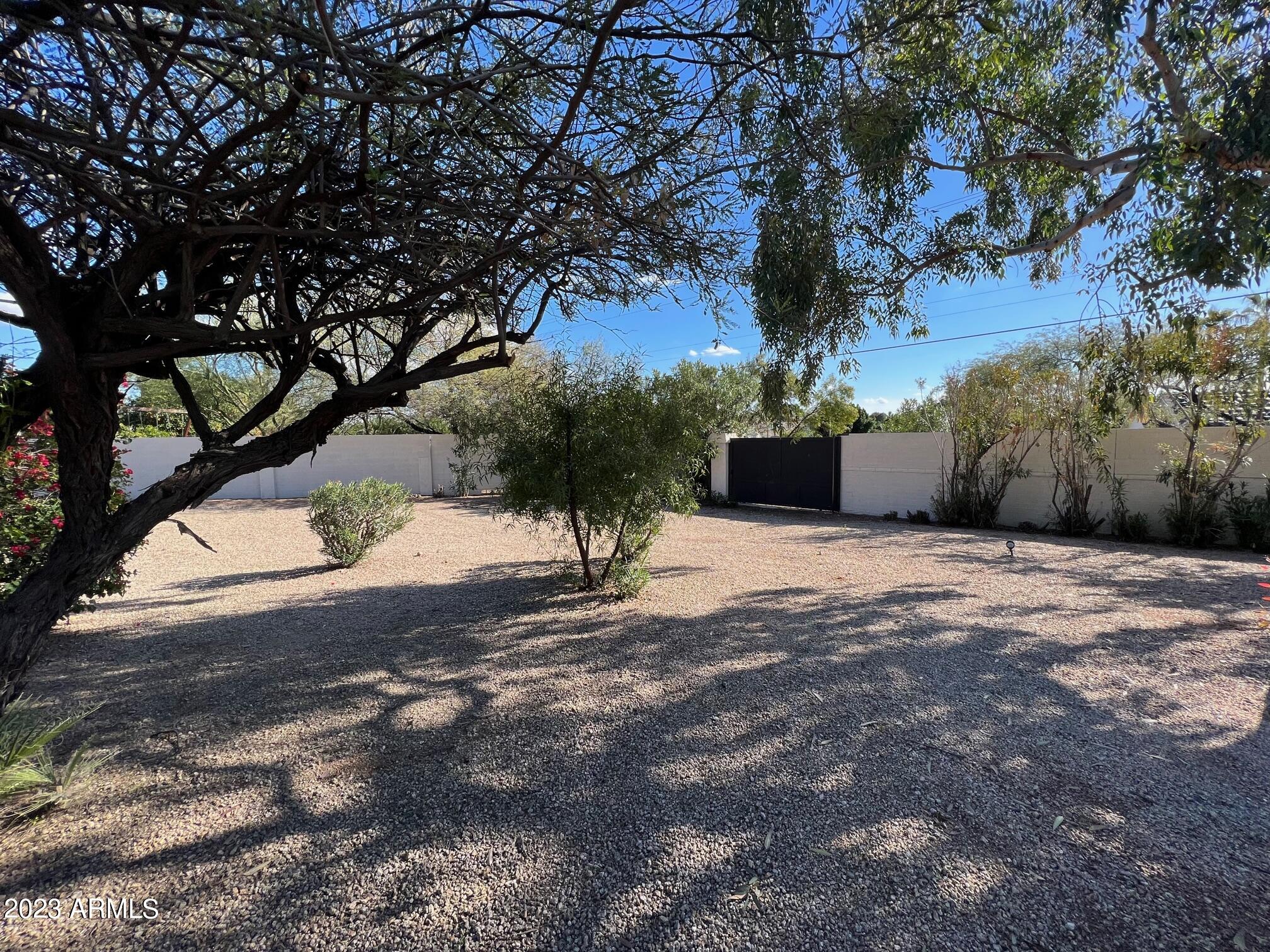 5435 E CAMELHILL Road