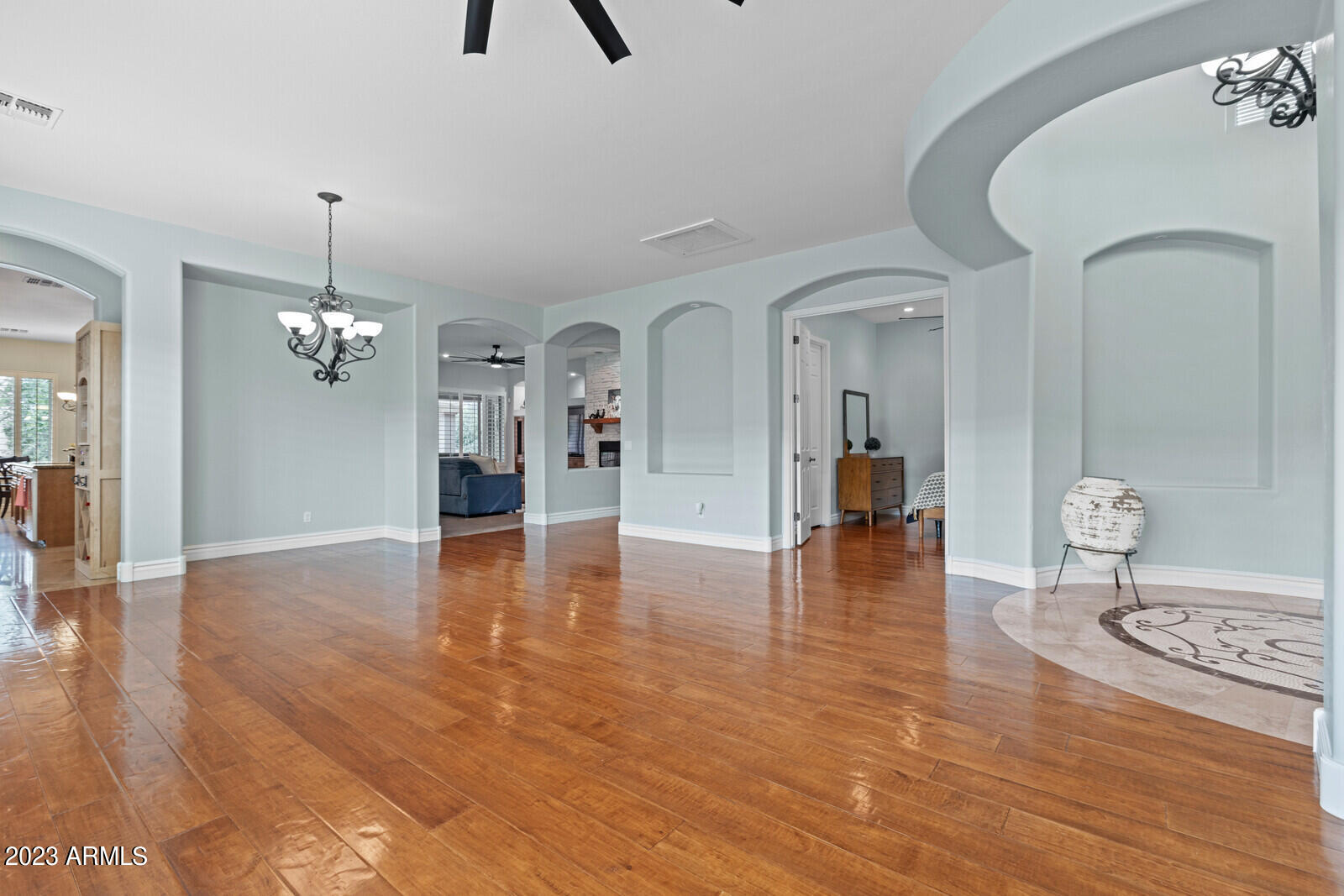 5062 S PINNACLE Place