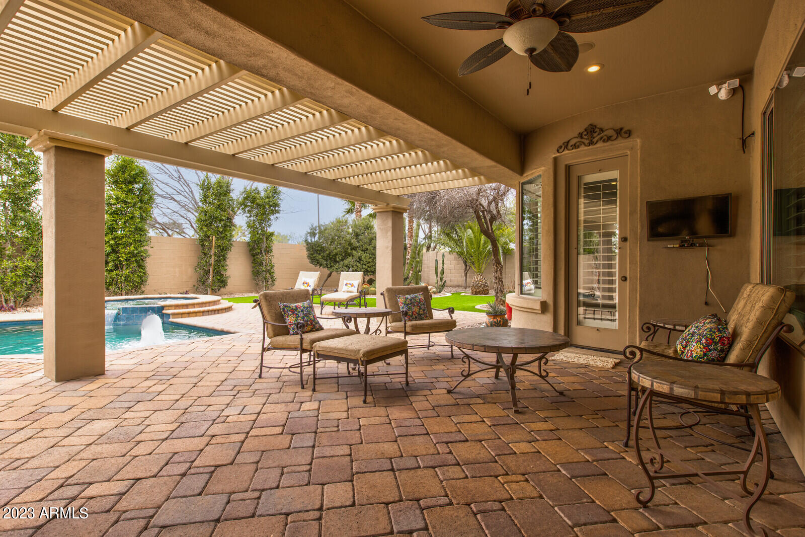 5062 S PINNACLE Place