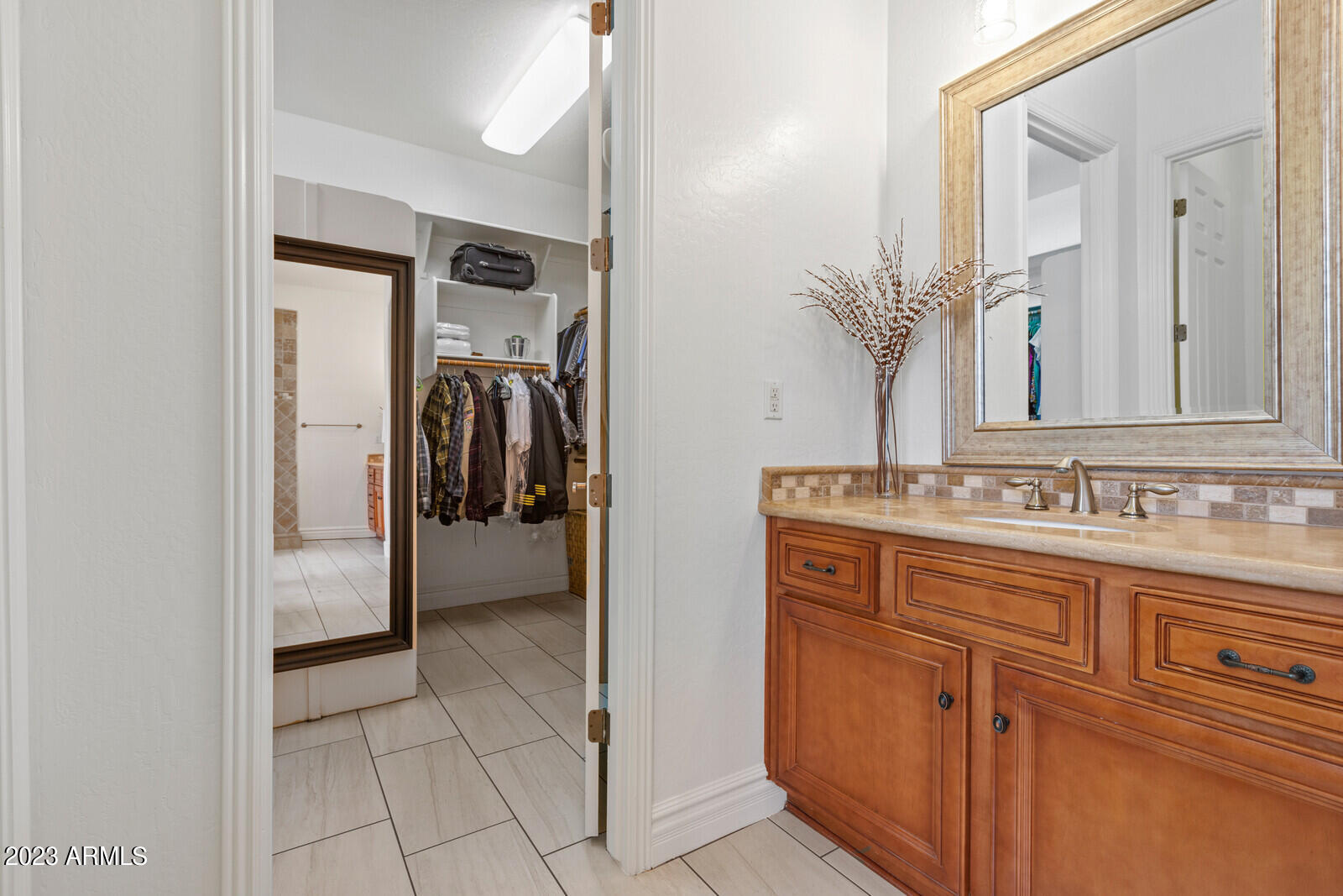 5062 S PINNACLE Place