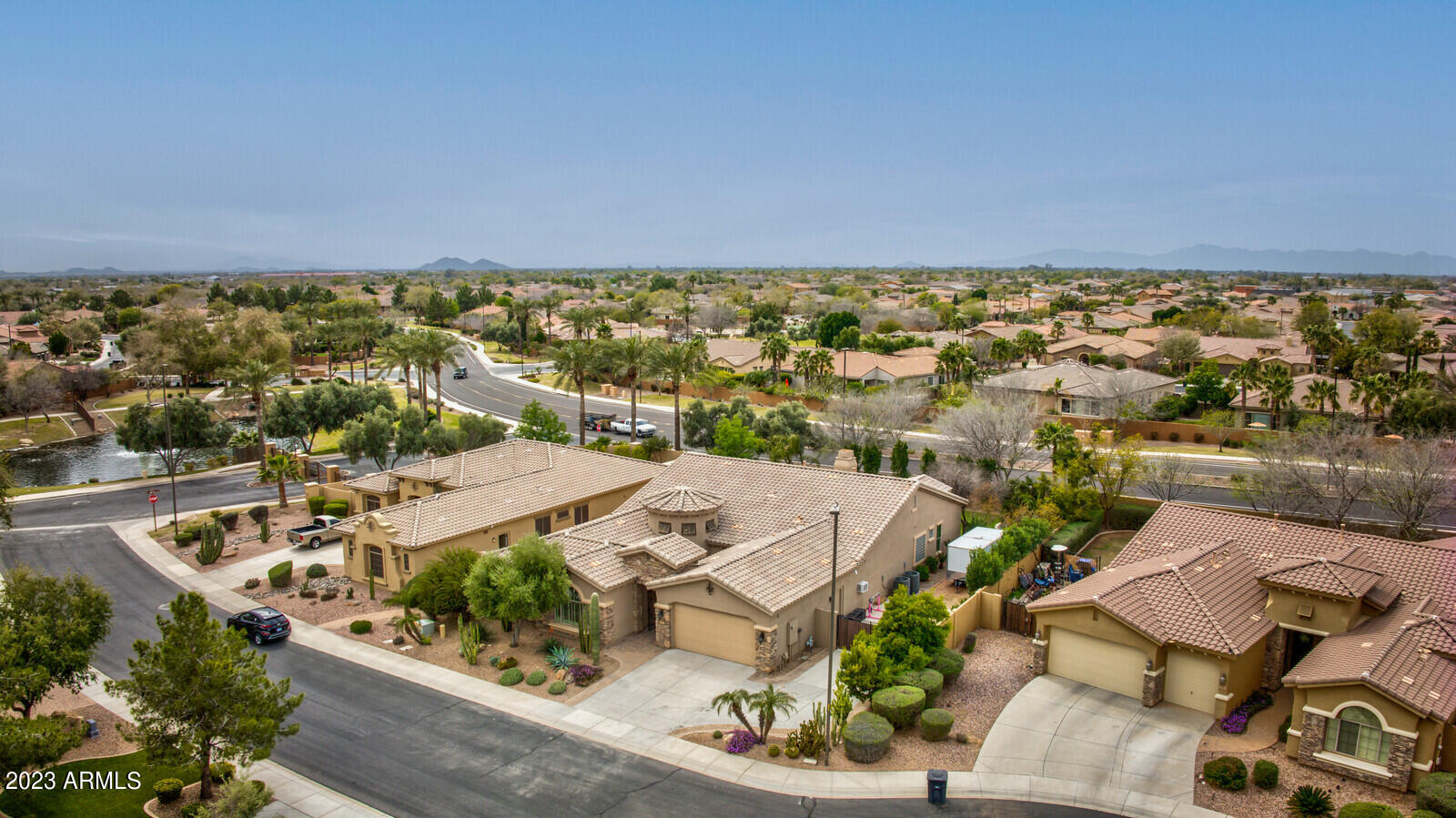 5062 S PINNACLE Place