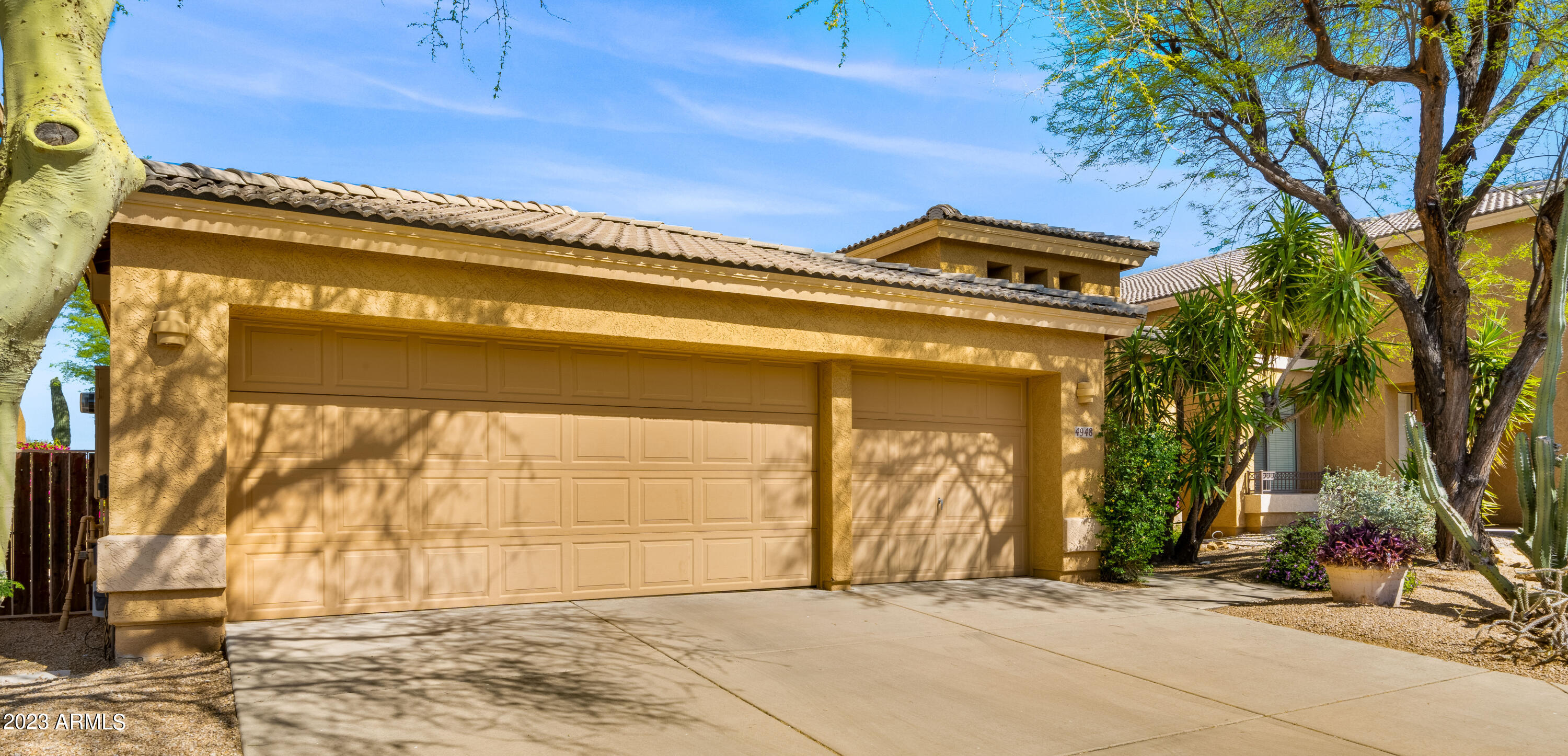 4948 E JUSTICA Street