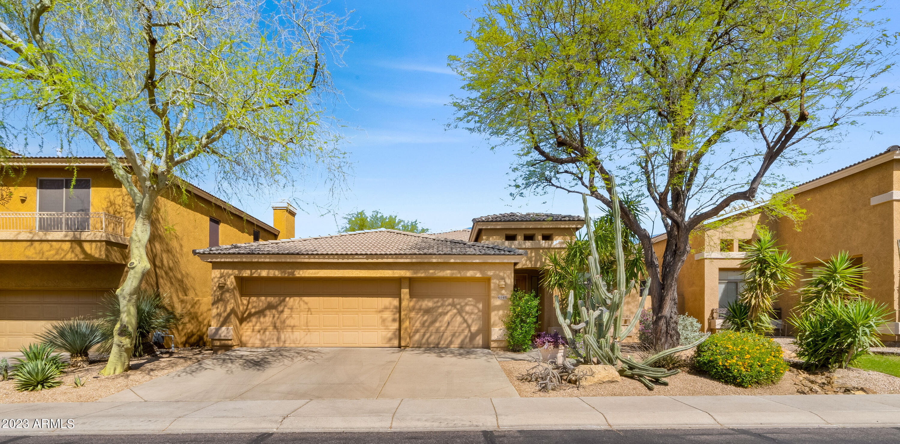 4948 E JUSTICA Street