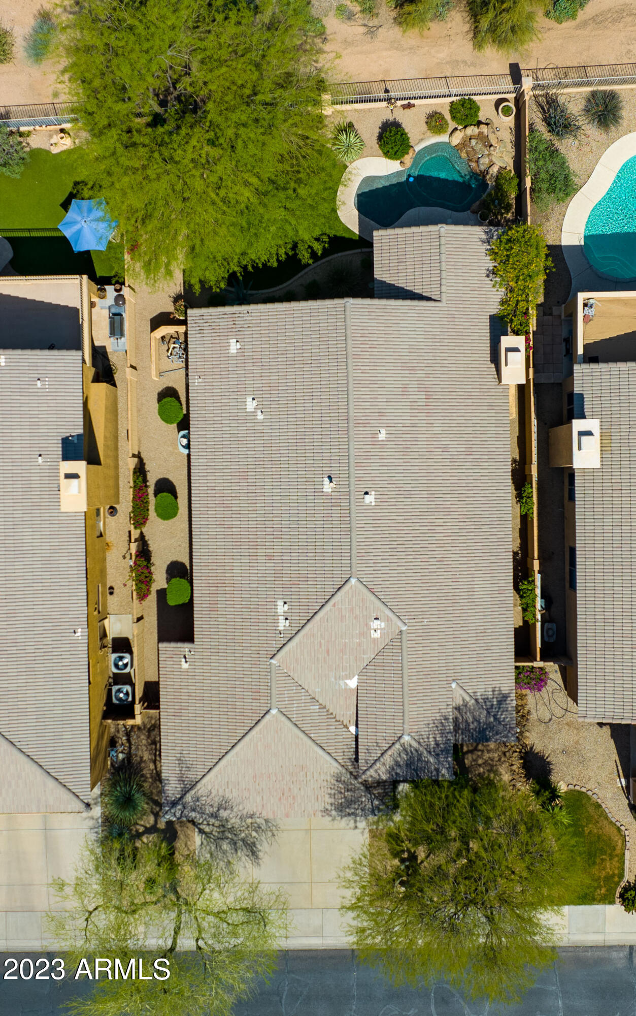 4948 E JUSTICA Street