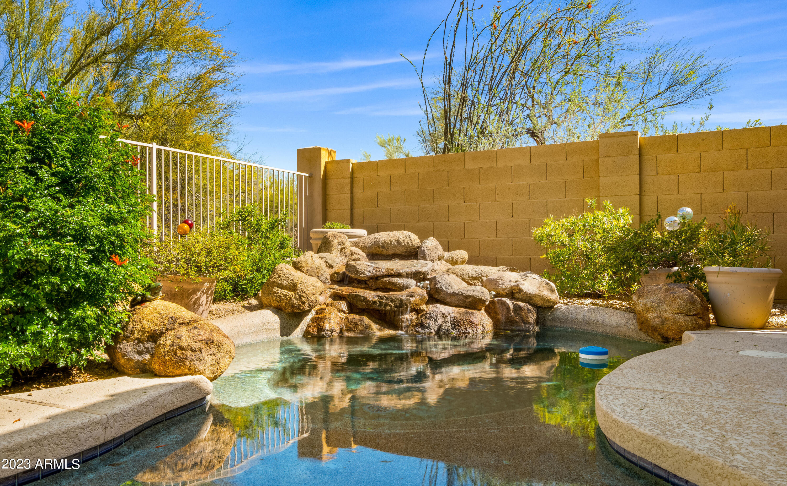 4948 E JUSTICA Street