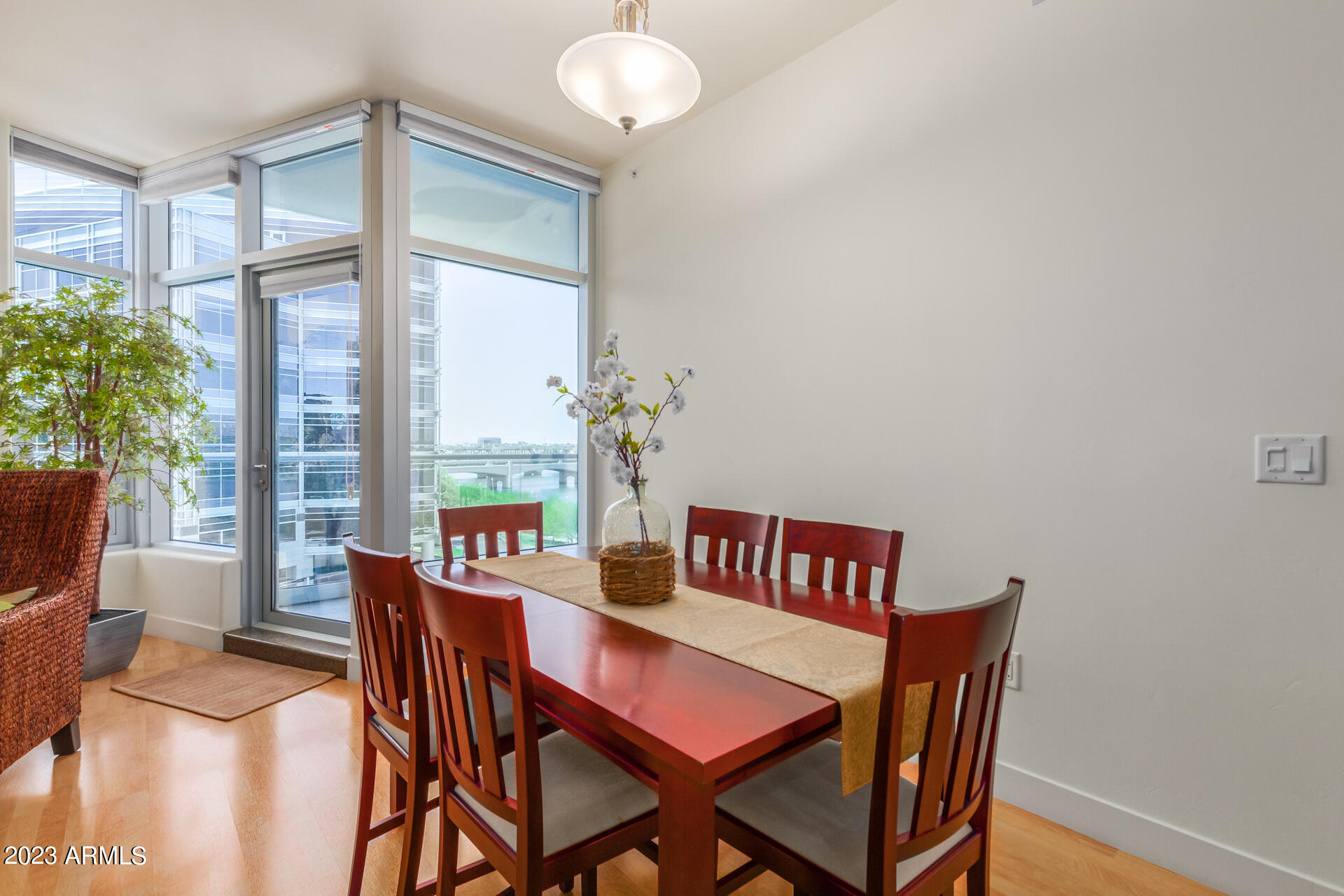 120 E RIO SALADO Parkway, 505