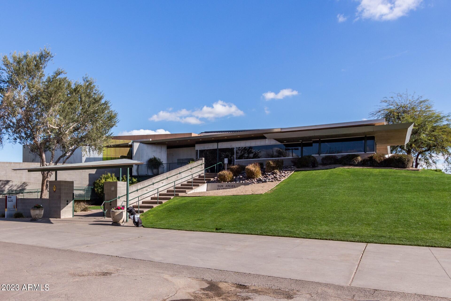 120 E RIO SALADO Parkway, 505