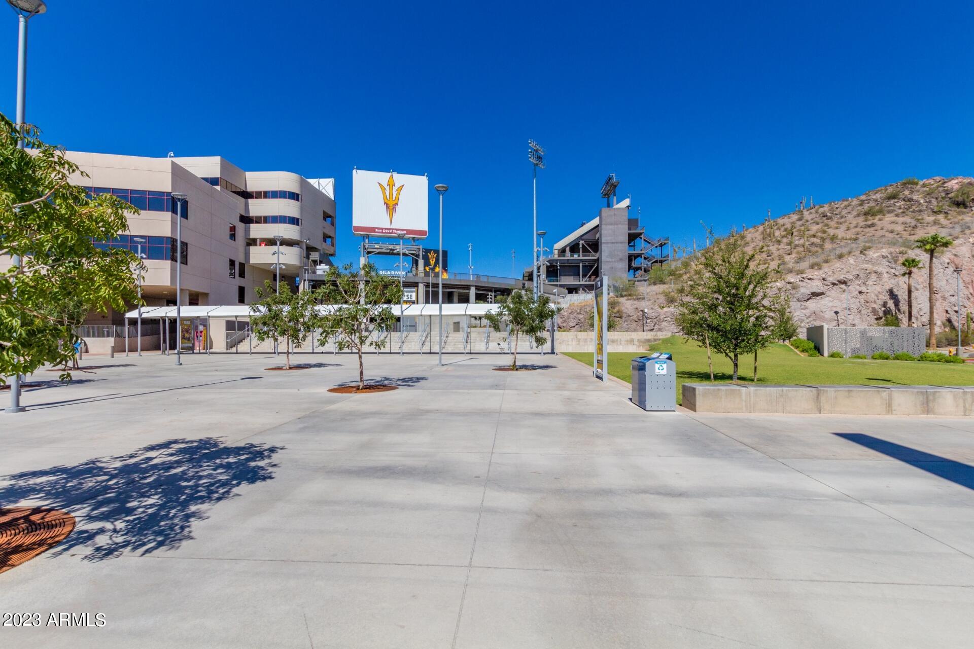 120 E RIO SALADO Parkway, 505