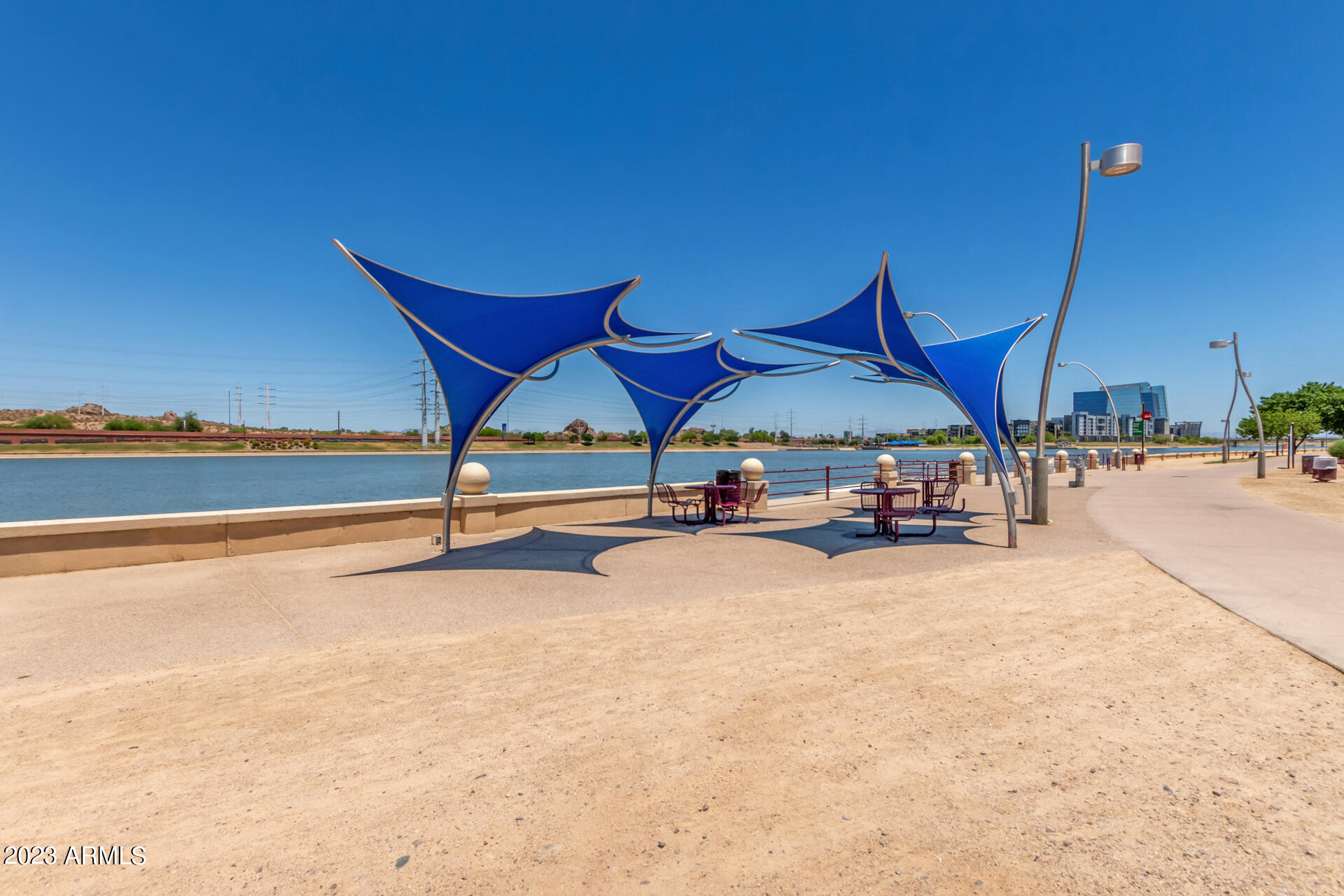 120 E RIO SALADO Parkway, 505