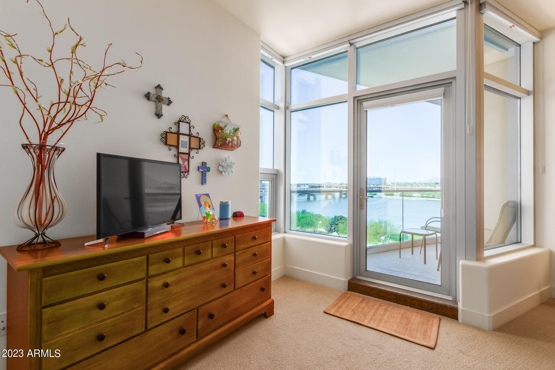 120 E RIO SALADO Parkway, 505