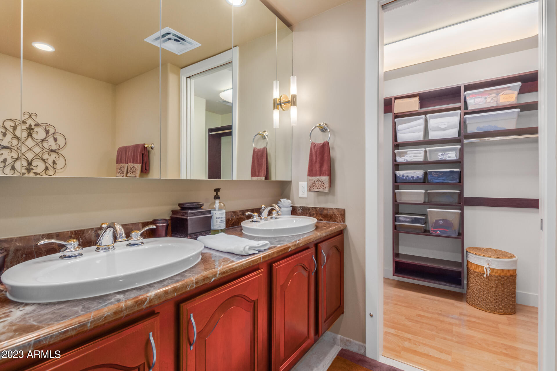 120 E RIO SALADO Parkway, 505