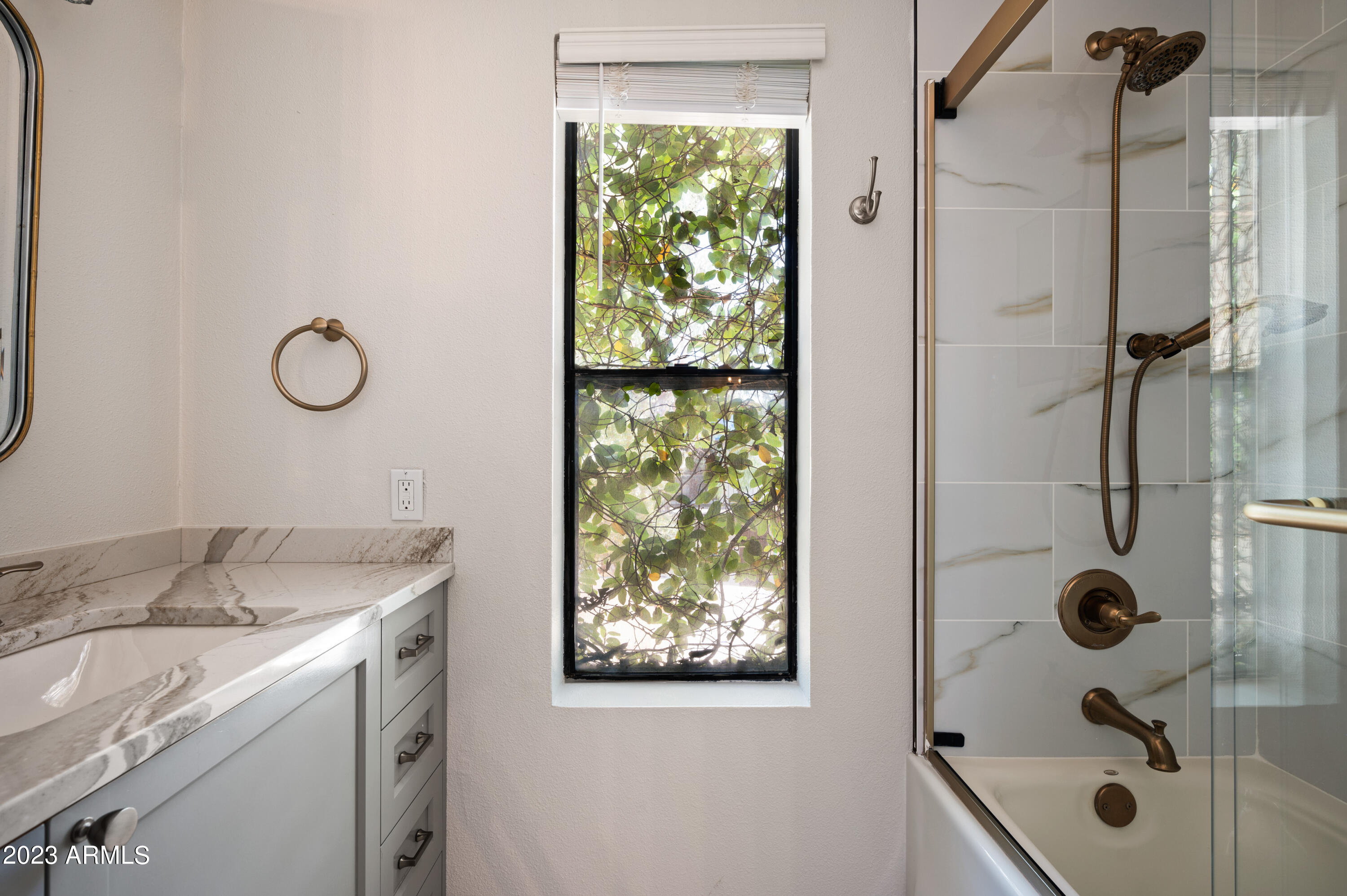 8641 S 51ST Street, 1