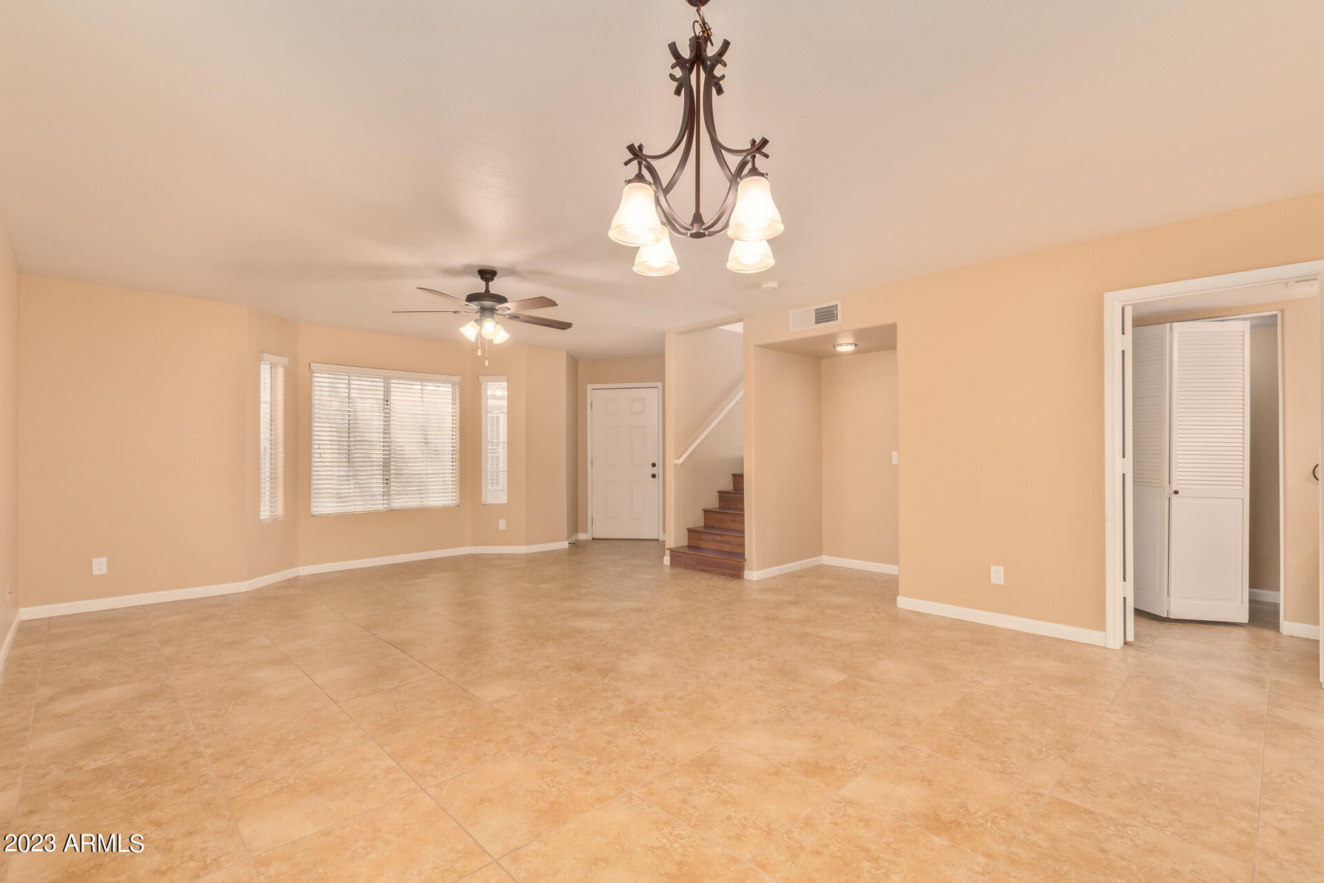 2875 W HIGHLAND Street W, 1164