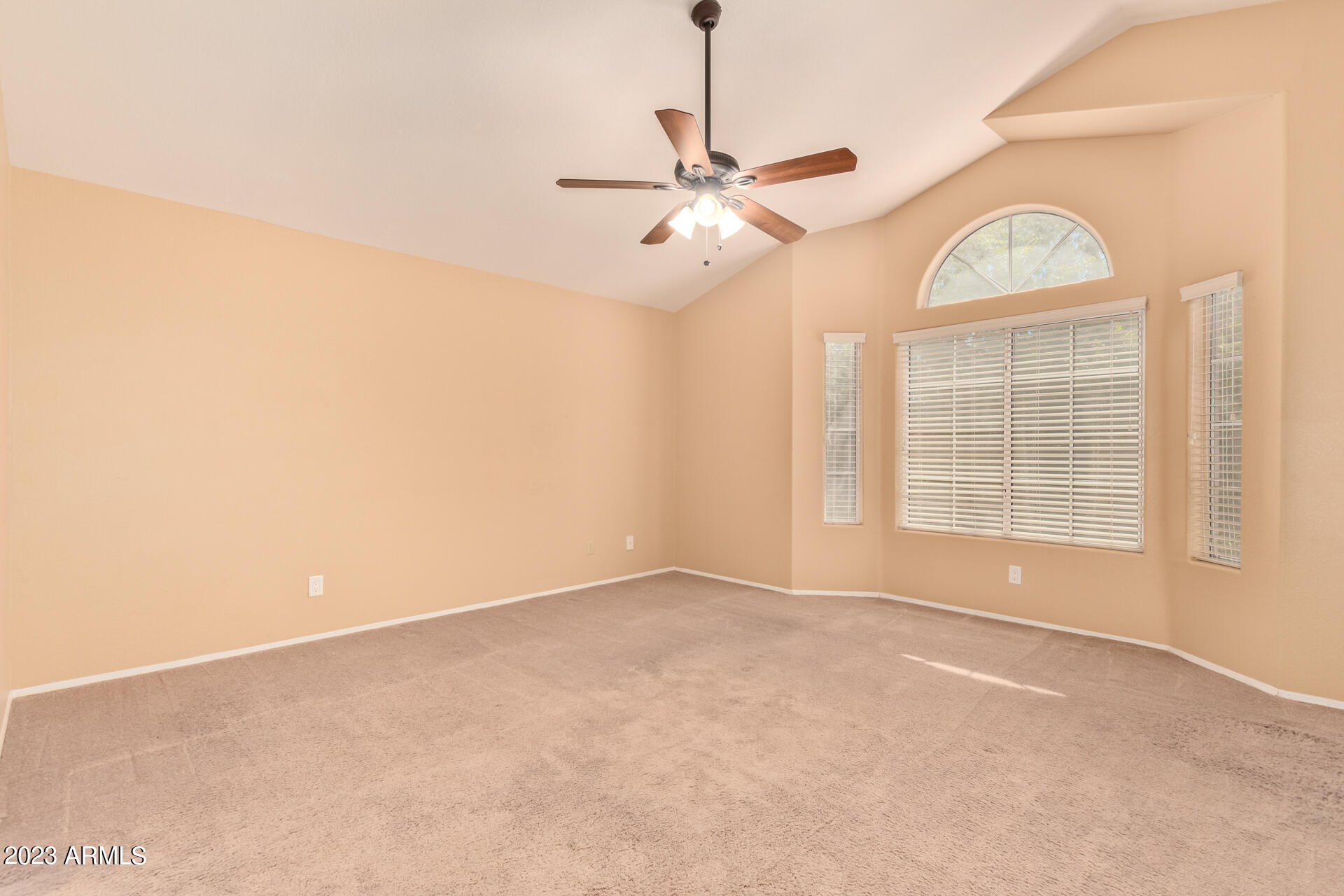 2875 W HIGHLAND Street W, 1164