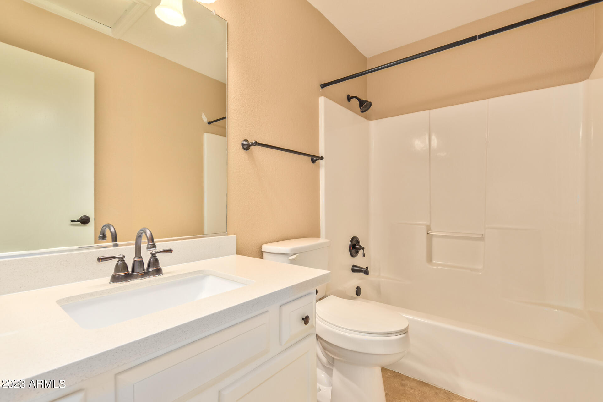 2875 W HIGHLAND Street W, 1164