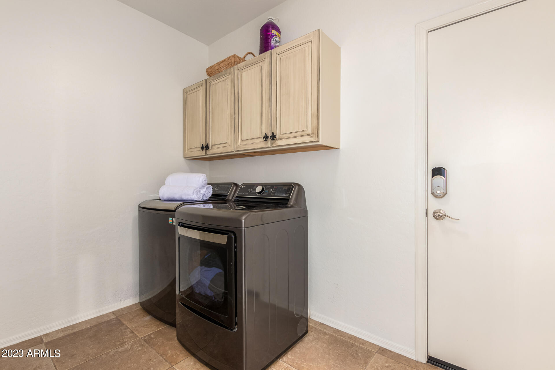 3105 E PRINCETON Avenue