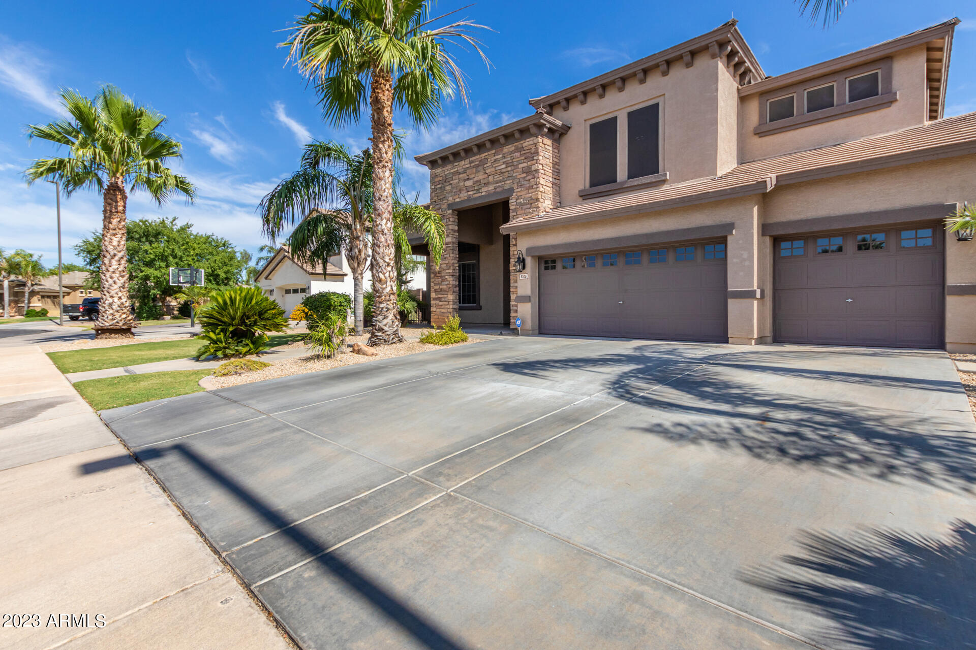 3105 E PRINCETON Avenue