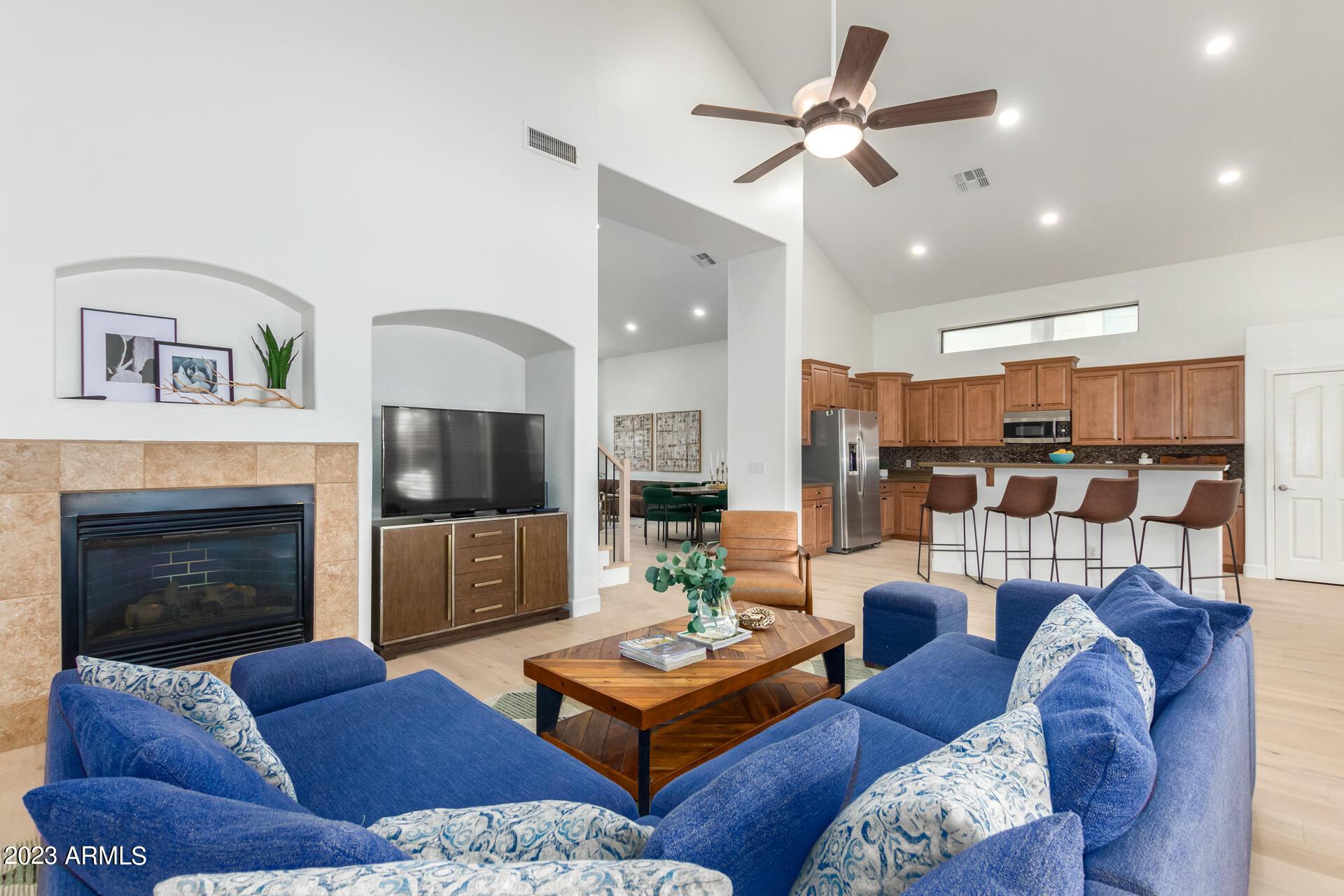 3105 E PRINCETON Avenue