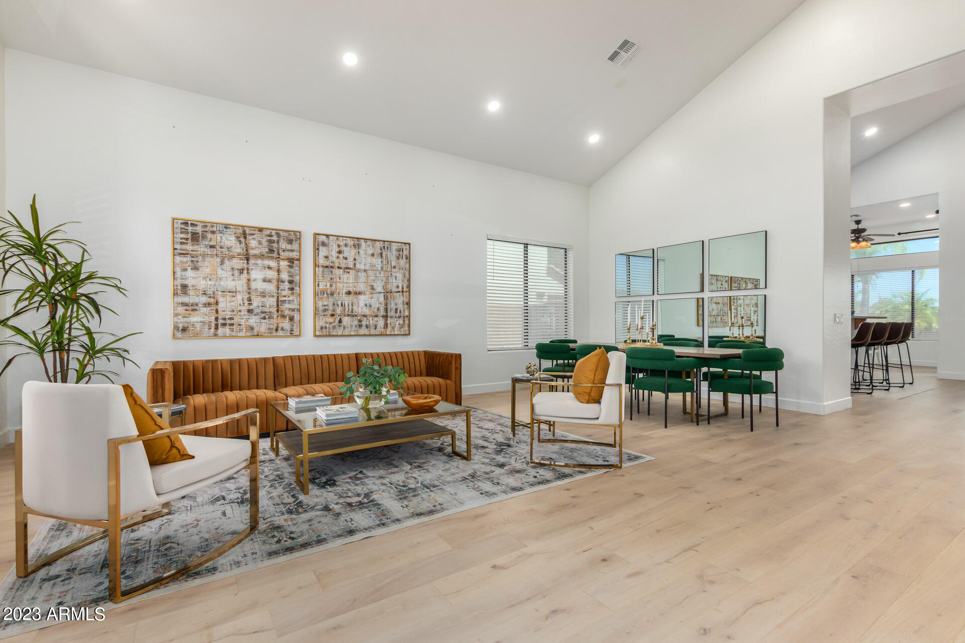 3105 E PRINCETON Avenue