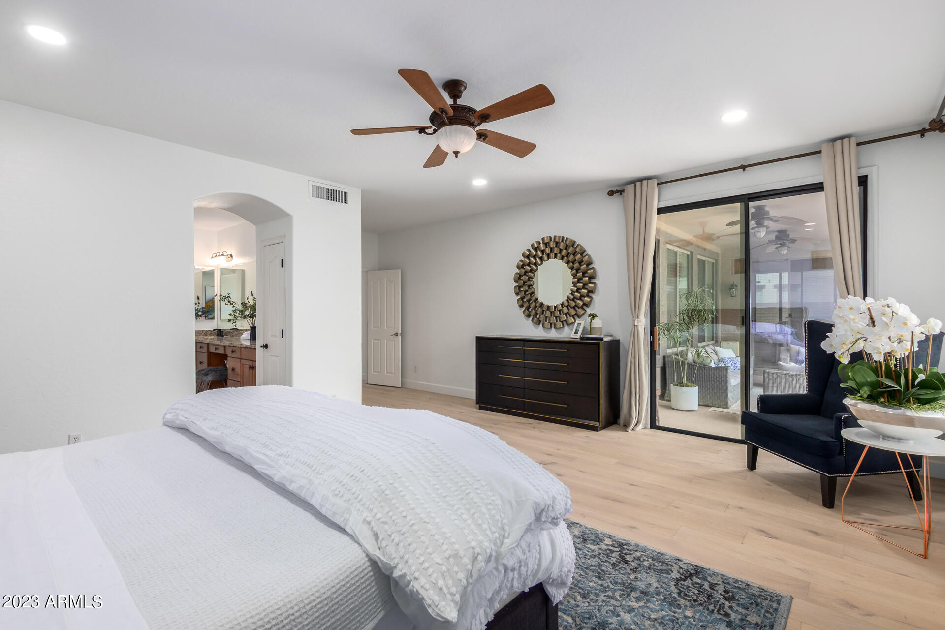 3105 E PRINCETON Avenue