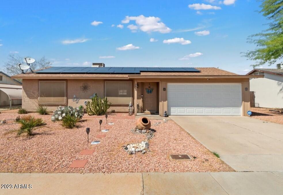 2614 E CHARLESTON Avenue