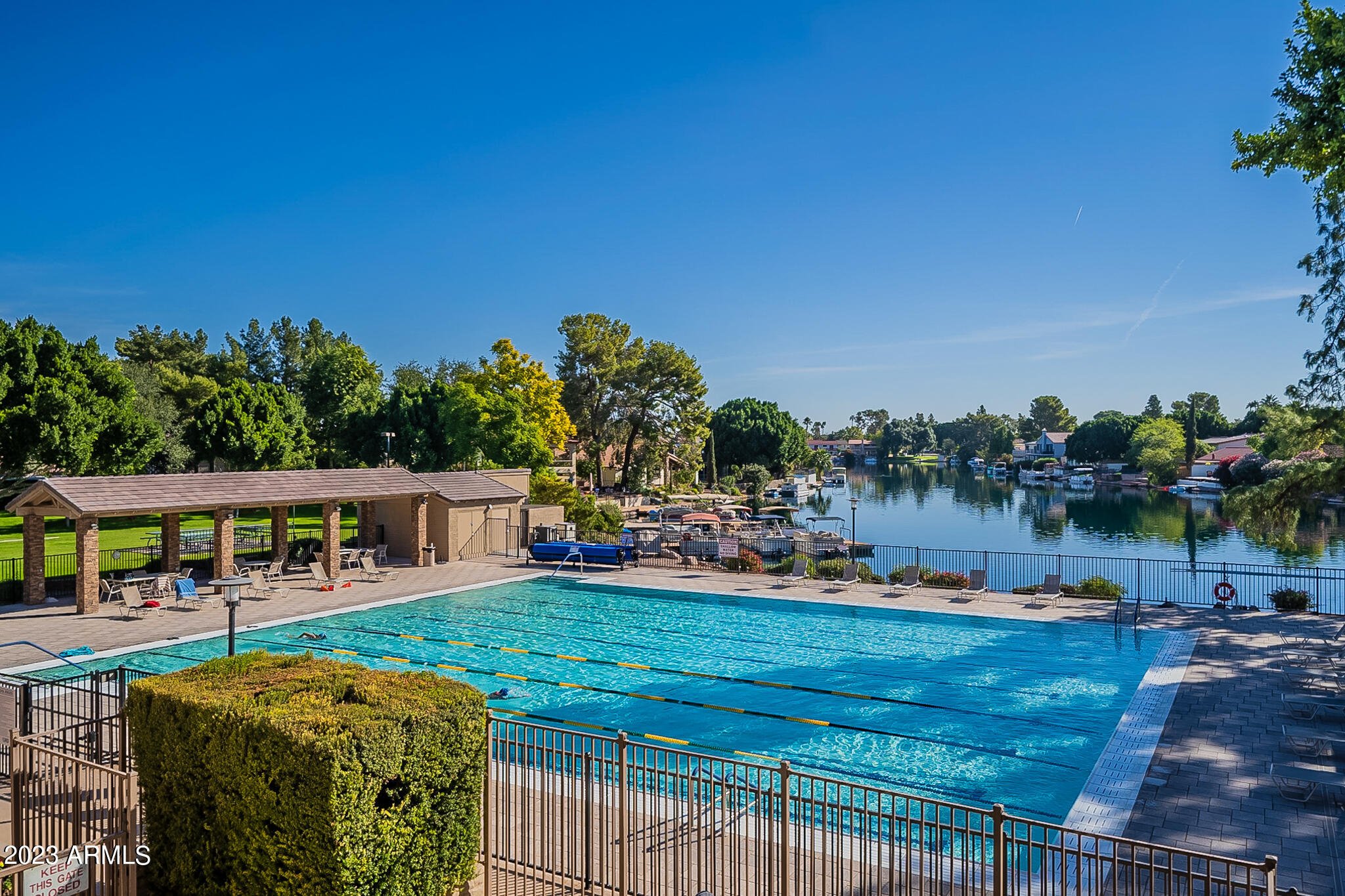 1201 E NORTHSHORE Drive, 124