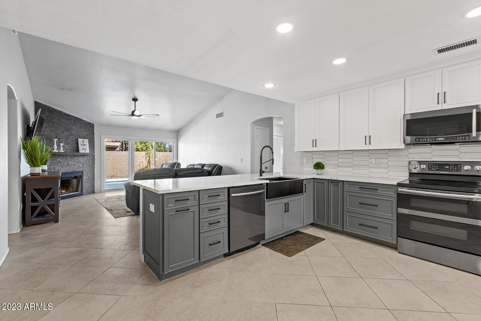 625 S CHERI LYNN Drive