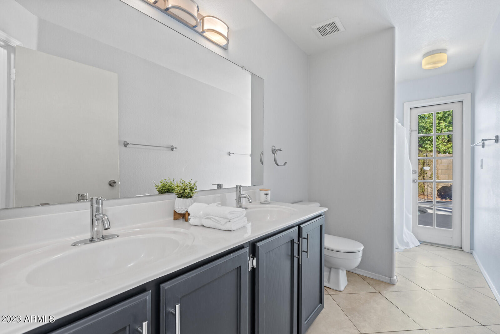 625 S CHERI LYNN Drive